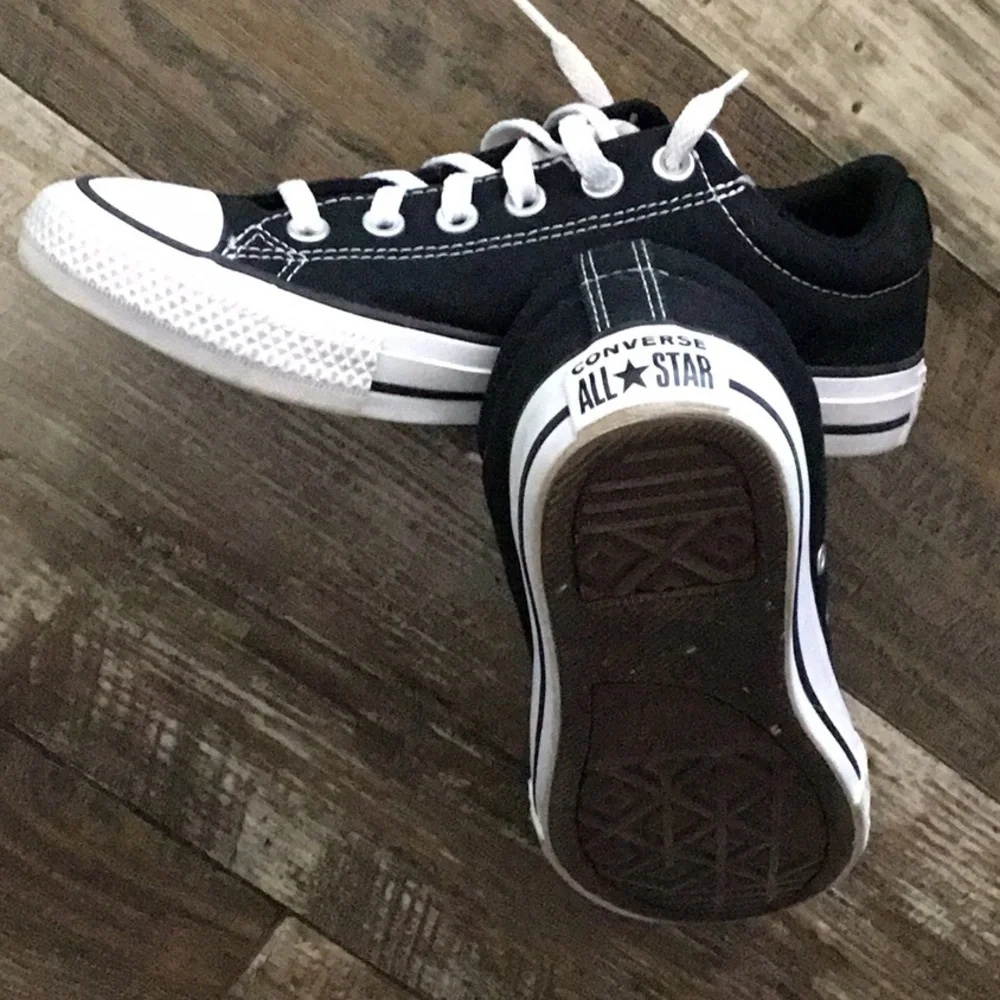 Converse Kids' Chuck Taylor All Star Low Top Sneakers - Black/White